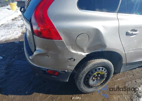 2013 Volvo Xc60 T6 z USA, uszkodzony, nr VIN YV4902DZ6D2410157